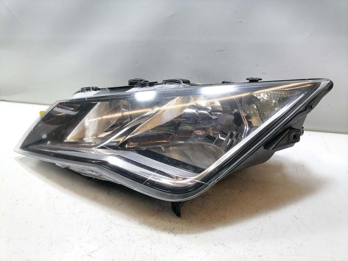 Seat Leon 5F original Scheinwerfer vorn links Halogen Bj.2015